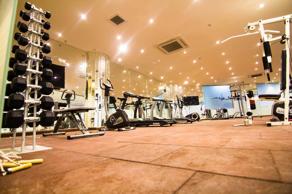 Rest Night Serviced Apartments- Alhamra ริยาดห์ ภายนอก รูปภาพ A gym in Japan