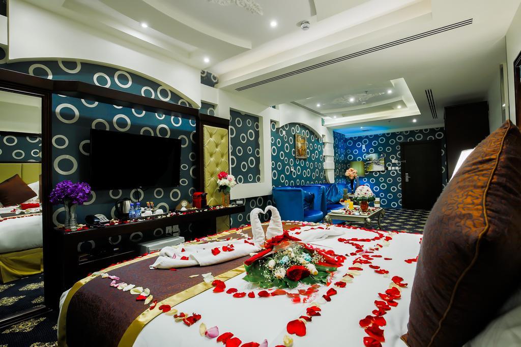 Rest Night Serviced Apartments- Alhamra ริยาดห์ ภายนอก รูปภาพ A suite at the hotel