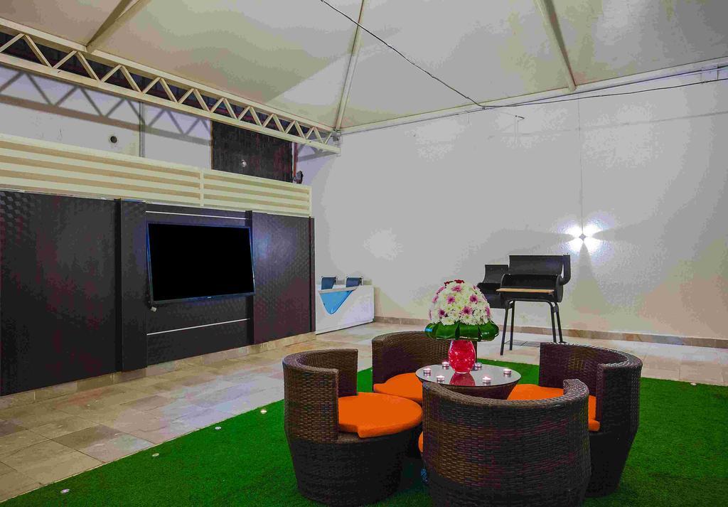 Rest Night Serviced Apartments- Alhamra ริยาดห์ ภายนอก รูปภาพ The interior of a tent